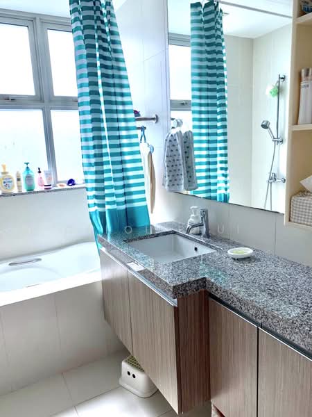 The Metropolitan Condominium, 8 Alexandra View, 3 Bedrooms, 1,399 sqft, Condominium For Rent, by Carol Phui, 22001039 - PropertyGuru.com.sg