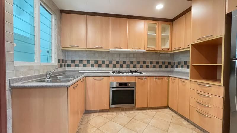 Emerald Garden, 31 Club Street, 2 Bedrooms, 936 sqft, Condominium For Rent, by Tristan Ang, 22002334 - PropertyGuru.com.sg