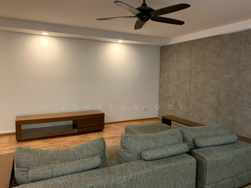 For Rent - 291B Compassvale Street