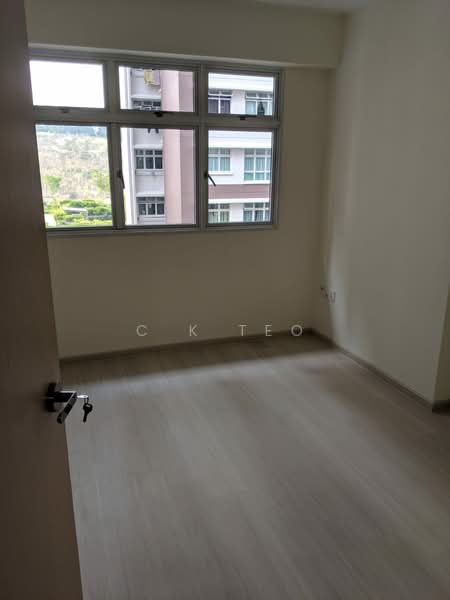 450B Bukit Batok West Avenue 6, 450B Bukit Batok West Avenue 6, 3 Bedrooms, 968 sqft, HDB Flat For Rent, by C K Teo, 22007550 - PropertyGuru.com.sg