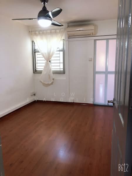 649 Ang Mo Kio Avenue 5, 649 Ang Mo Kio Avenue 5, 3 Bedrooms, 750 sqft, HDB Flat For Rent, by Evangeline Low, 22008757 - PropertyGuru.com.sg