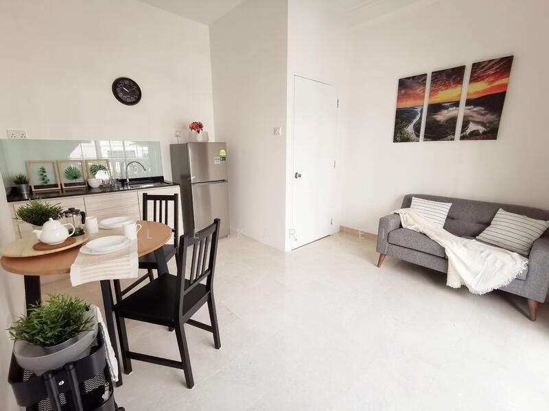 Tastefully decorated living and dining area