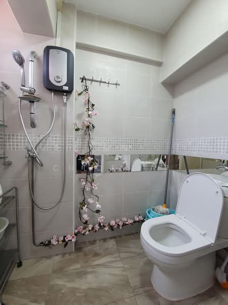 8 Selegie Road, 8 Selegie Road, Room Rental, 710 sqft, HDB Flat For Rent, by Chloe Yap, 22018116 - PropertyGuru.com.sg