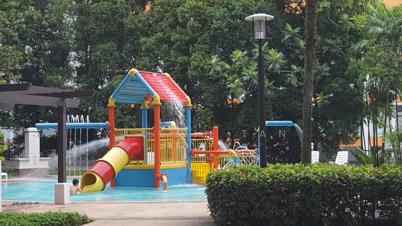 The Mayfair, 1 Jurong East Street 32, 2 Bedrooms, 893 sqft, Condominium For Rent, by Valerie Tan, 22019772 - PropertyGuru.com.sg