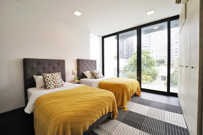 Jalan Elok, Jalan Elok, 4 Bedrooms, 3,300 sqft, Terraced House For Sale, by Elaine Tan, 22023828 - PropertyGuru.com.sg