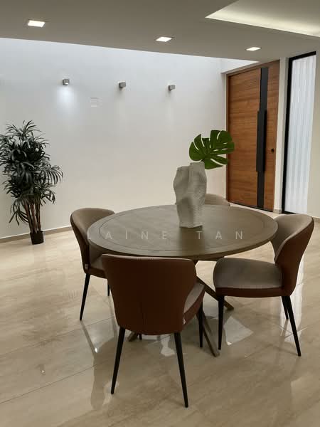 Jalan Elok, Jalan Elok, 4 Bedrooms, 3,300 sqft, Terraced House For Sale, by Elaine Tan, 22023828 - PropertyGuru.com.sg