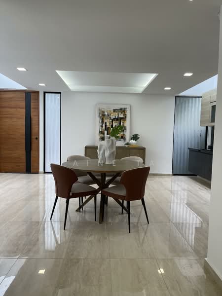 Jalan Elok, Jalan Elok, 4 Bedrooms, 3,300 sqft, Terraced House For Sale, by Elaine Tan, 22023828 - PropertyGuru.com.sg