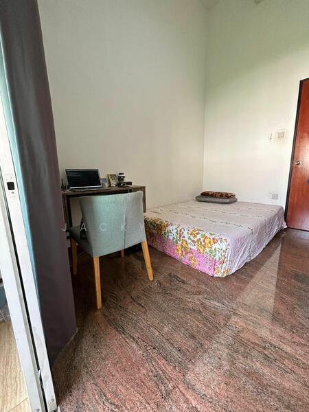 Landridge Condo, 202 Pasir Panjang Road, Room Rental, 230 sqft, Condominium For Rent, by Jacky Zhou, 22027904 - PropertyGuru.com.sg