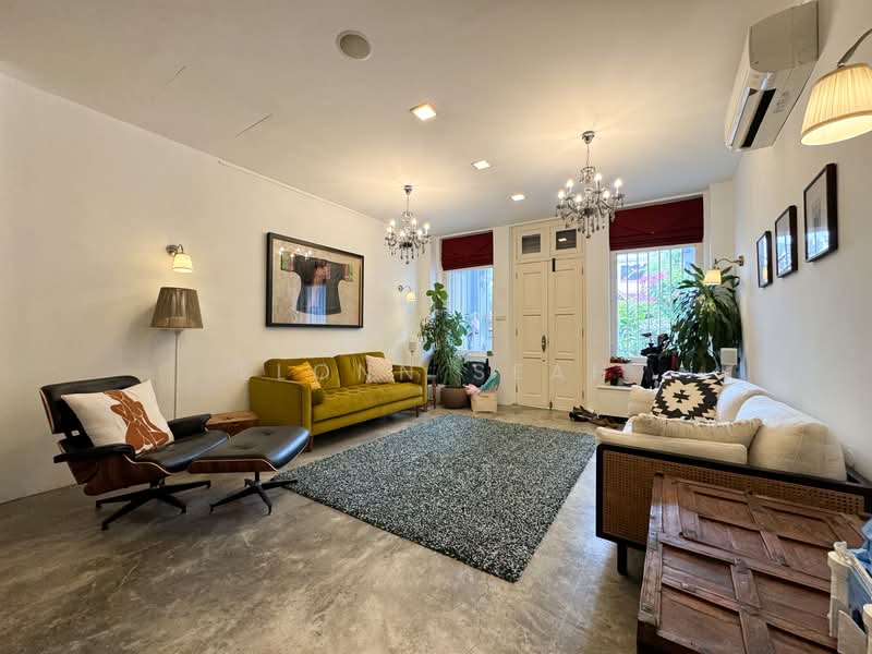 Rare East Coast Conservation Shophouse, , 6 Bedrooms, 3,000 sqft, Conservation House For Rent, by Elonn Seah, 22028188 - PropertyGuru.com.sg