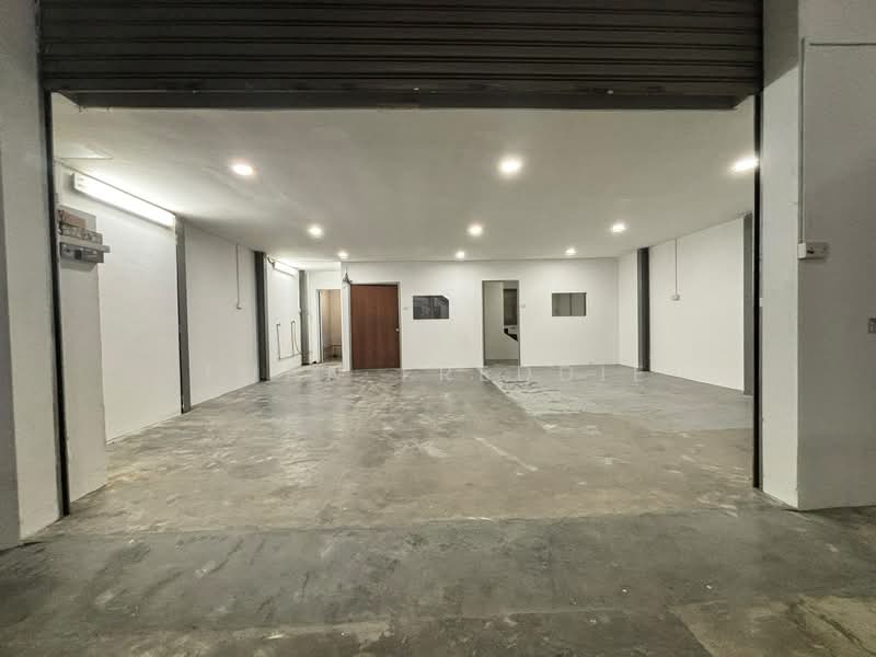 Northpoint Bizhub, 2 Yishun Industrial Street 1, 1,605 sqft, Light Industrial (B1) For Rent, by Fuan Freddie, 22029304 - CommercialGuru.com.sg