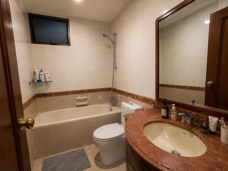 Aston Mansions, 7 Lorong 42 Geylang, 2 Bedrooms, 1,012 sqft, Apartment For Sale, by Ken Tng, 22029500 - Master bathroom - PropertyGuru.com.sg