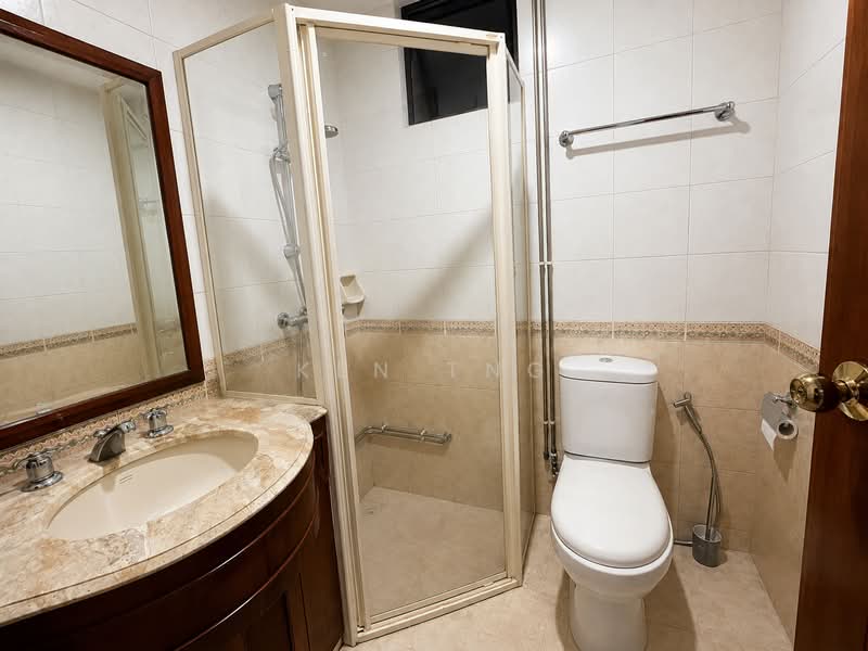 Aston Mansions, 7 Lorong 42 Geylang, 2 Bedrooms, 1,012 sqft, Apartment For Sale, by Ken Tng, 22029500 - Common bathroom - PropertyGuru.com.sg