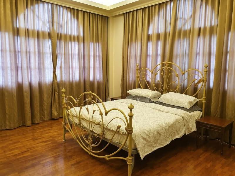 Freehold Semi-D near Thomson road vicinity, Jalan Leban, Ang Mo Kio / Bishan / Thomson, 6 Bedrooms, 4,000 sqft, Semi-Detached House For Sale, by Rayner Koh, 22030596 - Master Bedroom - PropertyGuru.com.sg