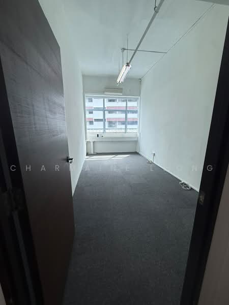 EPL Building, 1100 Lower Delta Road, Alexandra / Commonwealth, 1,000 sqft, Light Industrial (B1) For Rent, by Charmaine Leong, 22031288 - CommercialGuru.com.sg