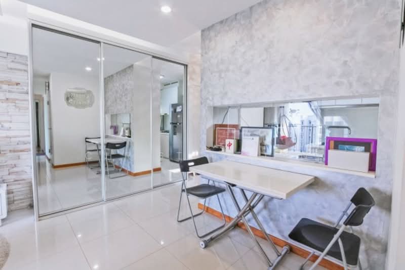 519C Tampines Central 8, 519C Tampines Central 8, 3 Bedrooms, 904 sqft, HDB Flat For Rent, by Christina Tan, 22031756 - PropertyGuru.com.sg