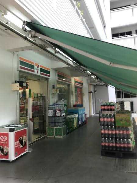 668A Jurong West Street 64, 668A Jurong West Street 64, Boon Lay / Jurong / Tuas, 3 Bedrooms, 969 sqft, HDB Flat For Rent, by Eunice Lim, 22040559 - Level 1 same block - PropertyGuru.com.sg