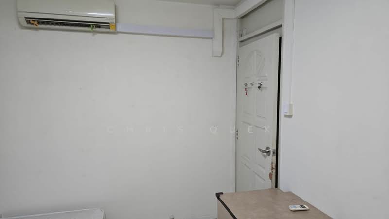 329 Ubi Avenue 1, 329 Ubi Avenue 1, Room Rental, 180 sqft, HDB Flat For Rent, by Chris Quek, 22043293 - PropertyGuru.com.sg