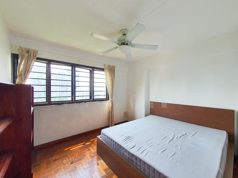 For Rent - 14 Dover Close East