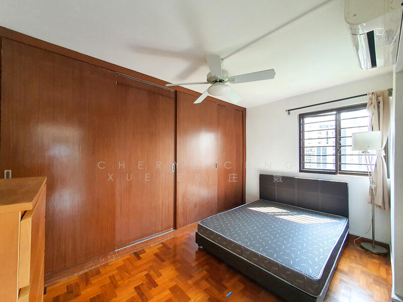 For Rent - 14 Dover Close East