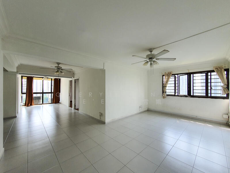 For Rent - 14 Dover Close East