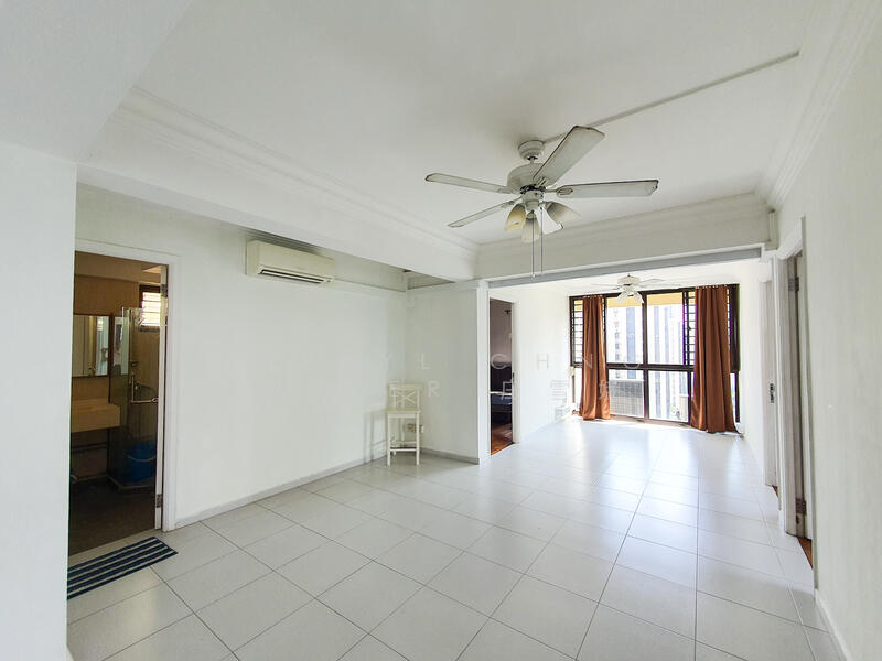 For Rent - 14 Dover Close East