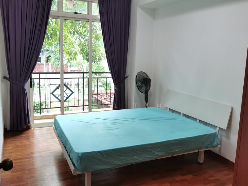 Spacious Common Room with Balcony