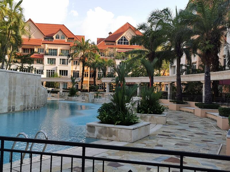 Balinese Resort Living