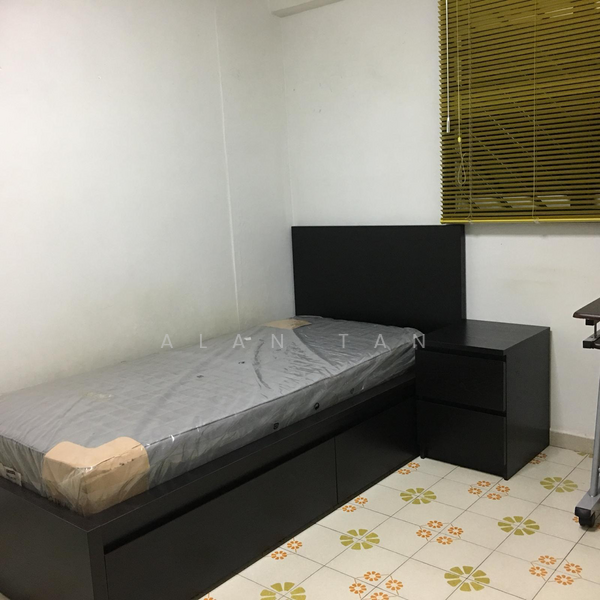 Bras Basah Complex, 231 Bain Street, 1 Bedroom, 100 sqft, HDB Flats for