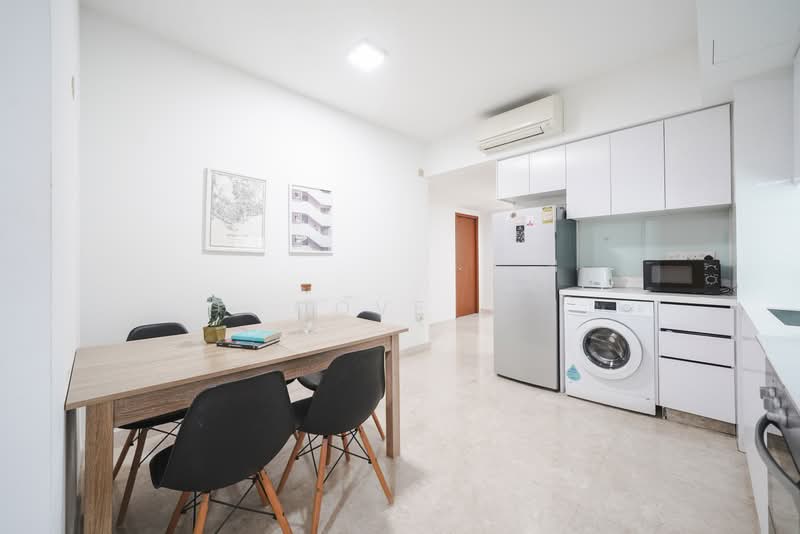 Eight Riversuites, 2 Whampoa East, Balestier / Toa Payoh, Room Rental, 180 sqft, Condominium For Rent, by Cove, 22058089 - Common dining area - PropertyGuru.com.sg