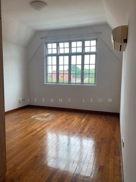 *** THOMSON 3 STY SEMI-D! 2 MINS WALK TO BUS STOP!, JALAN ANGKLONG ESTATE, 6 Bedrooms, 4,500 sqft, Semi-Detached House For Rent, by Tiffany Leow, 22058927 - PropertyGuru.com.sg