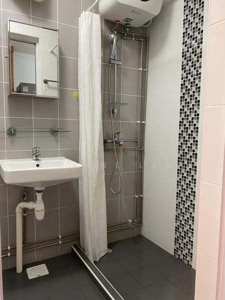 192 Bishan Street 13, 192 Bishan Street 13, Ang Mo Kio / Bishan / Thomson, 3 Bedrooms, 1,292 sqft, HDB Flat For Rent, by Joanne Law, 22062633 - Bathroom - PropertyGuru.com.sg