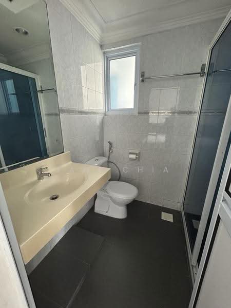 Bedroom 2 attached bathroom