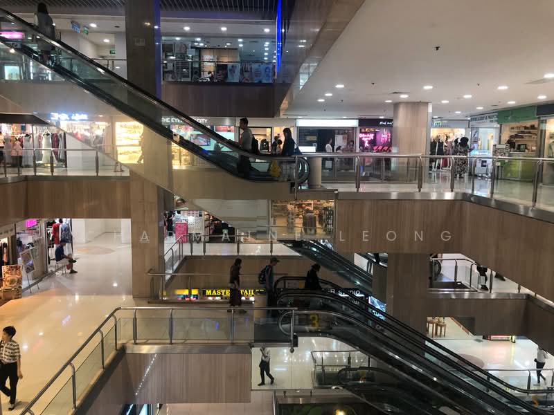 FAR EAST PLAZA