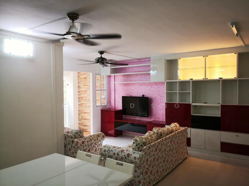 120A KIM TIAN PLACE HDB FLAT @ TIONG BAHRU, BUKIT MERAH, SINGAPORE FOR RENT