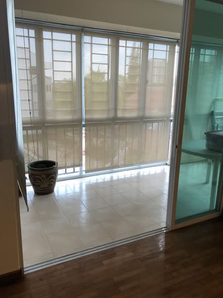 Thomson Grove, 588 Yio Chu Kang Road, 3 Bedrooms, 1,485 sqft, Condominium For Rent, by Jane Chia, 22075261 - Balcony off bedrooms - PropertyGuru.com.sg