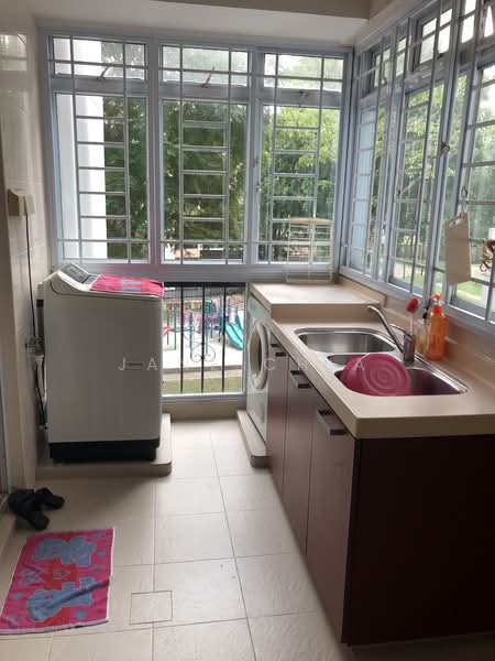 Thomson Grove, 588 Yio Chu Kang Road, 3 Bedrooms, 1,485 sqft, Condominium For Rent, by Jane Chia, 22075261 - Wash area - PropertyGuru.com.sg