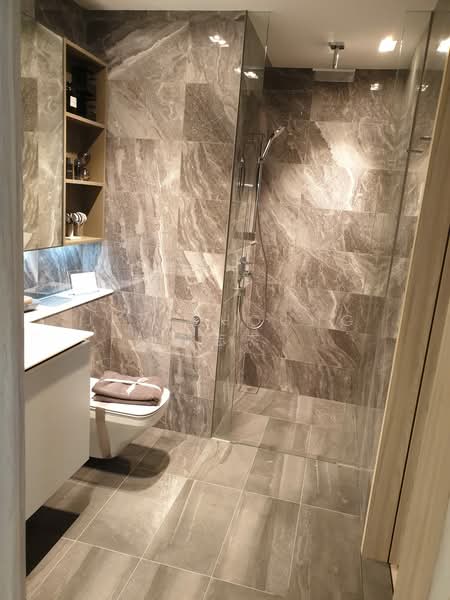 Sengkang Grand Residences Condominium For Sale at S$ 998,000 | PropertyGuru Singapore