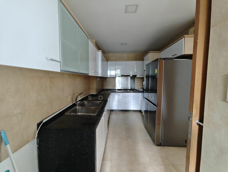 For Rent - The Tessarina