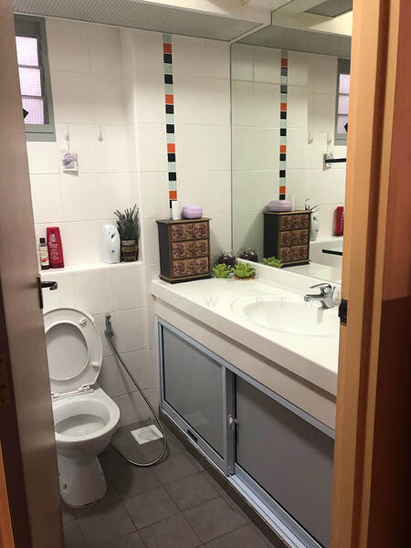 Master Bedroom Washroom