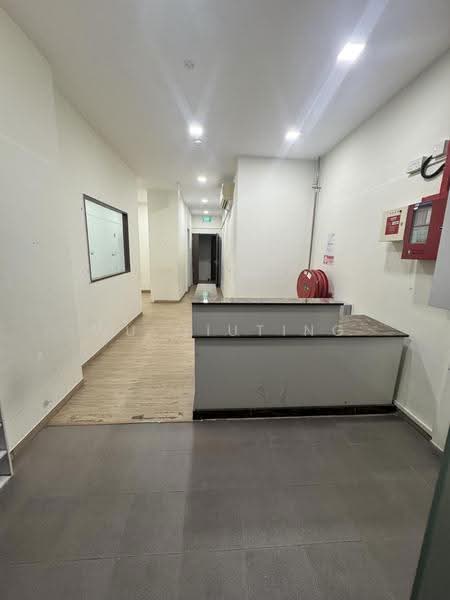 160 Yishun Street 11, 160 Yishun Street 11, Sembawang / Yishun, 2,141 sqft, Shop / Shophouse For Rent, by Wu QiuTing Felicia, 22094947 - Corridor - CommercialGuru.com.sg