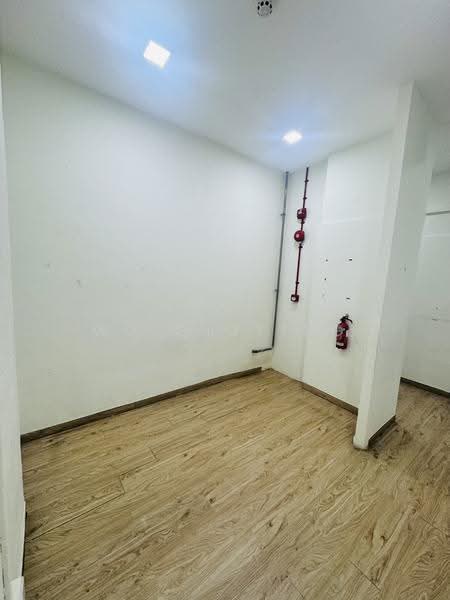 160 Yishun Street 11, 160 Yishun Street 11, Sembawang / Yishun, 2,141 sqft, Shop / Shophouse For Rent, by Wu QiuTing Felicia, 22094947 - Interior - CommercialGuru.com.sg