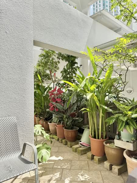 Guilin View, 20 Bukit Batok Street 52, 2 Bedrooms, 1,173 sqft, Condominium For Sale, by Lee Yoong Tai Esther, 22095055 - PropertyGuru.com.sg