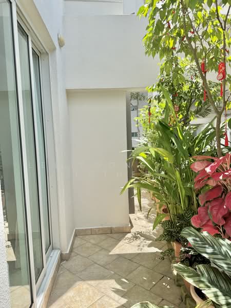 Guilin View, 20 Bukit Batok Street 52, 2 Bedrooms, 1,173 sqft, Condominium For Sale, by Lee Yoong Tai Esther, 22095055 - PropertyGuru.com.sg