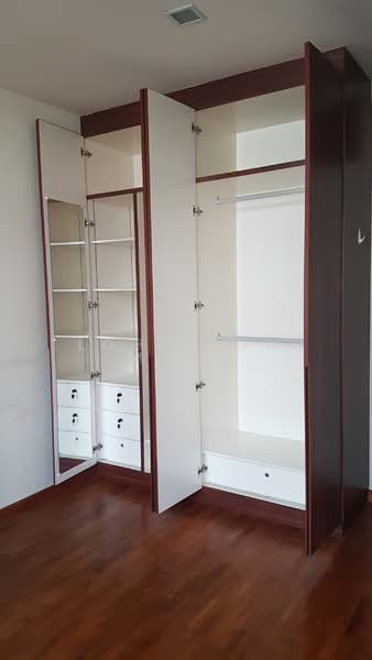 Limau Walk, Limau Walk, 5 Bedrooms, 3,717 sqft, Corner Terrace For Rent, by Loh Yeow Meng, 22099798 - PropertyGuru.com.sg