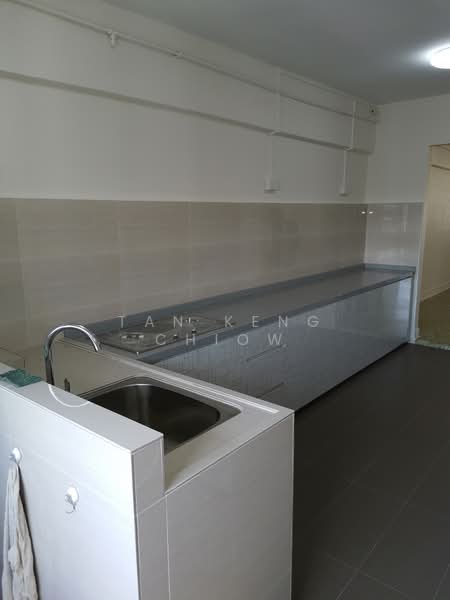 332 Ang Mo Kio Avenue 1, 332 Ang Mo Kio Avenue 1, 2 Bedrooms, 700 sqft, HDB Flat For Rent, by Tan Keng Chiow, 22106126 - PropertyGuru.com.sg