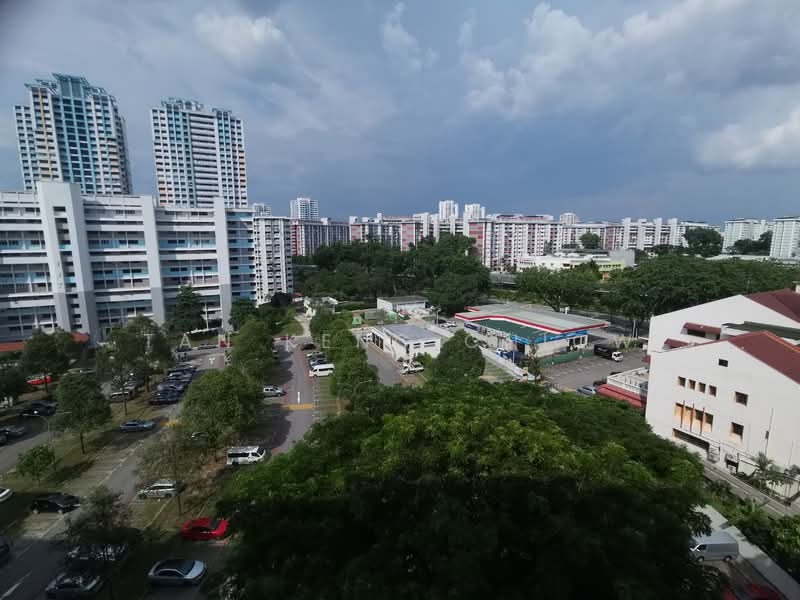 332 Ang Mo Kio Avenue 1, 332 Ang Mo Kio Avenue 1, 2 Bedrooms, 700 sqft, HDB Flat For Rent, by Tan Keng Chiow, 22106126 - PropertyGuru.com.sg