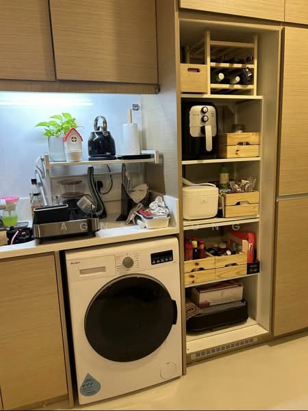 Waterfront Gold, 733 Bedok Reservoir Road, 2 Bedrooms, 894 sqft, Condominium For Rent, by Agnes Yong, 22109286 - PropertyGuru.com.sg