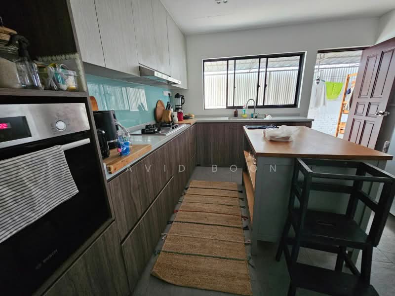 Siglap Avenue Single Storey Bungaliow, Siglap Avenue, 4 Bedrooms, 2,500 sqft, Bungalow House For Rent, by David Boon, 22112149 - PropertyGuru.com.sg