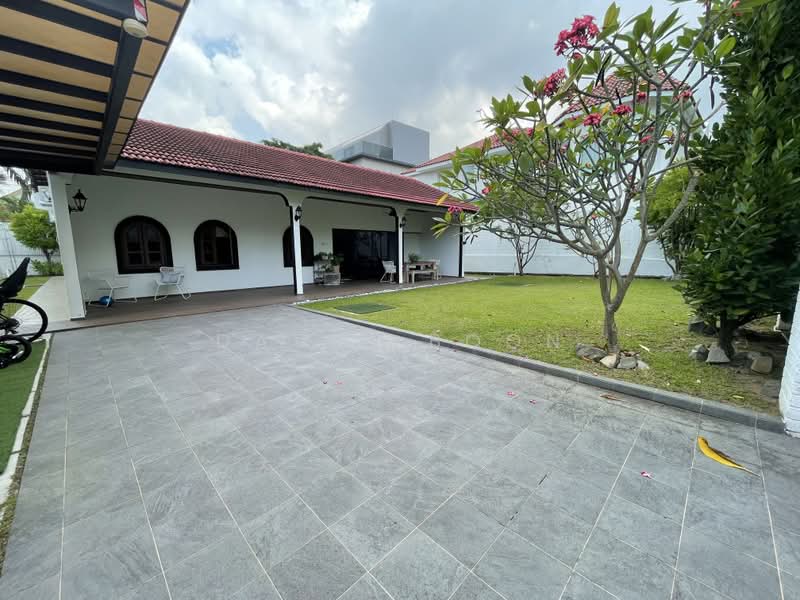 Siglap Avenue Single Storey Bungaliow, Siglap Avenue, 4 Bedrooms, 2,500 sqft, Bungalow House For Rent, by David Boon, 22112149 - PropertyGuru.com.sg