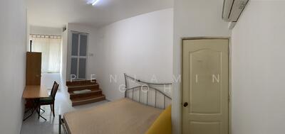 For Rent - Master room @ Upper Serangoon Road walkup unit